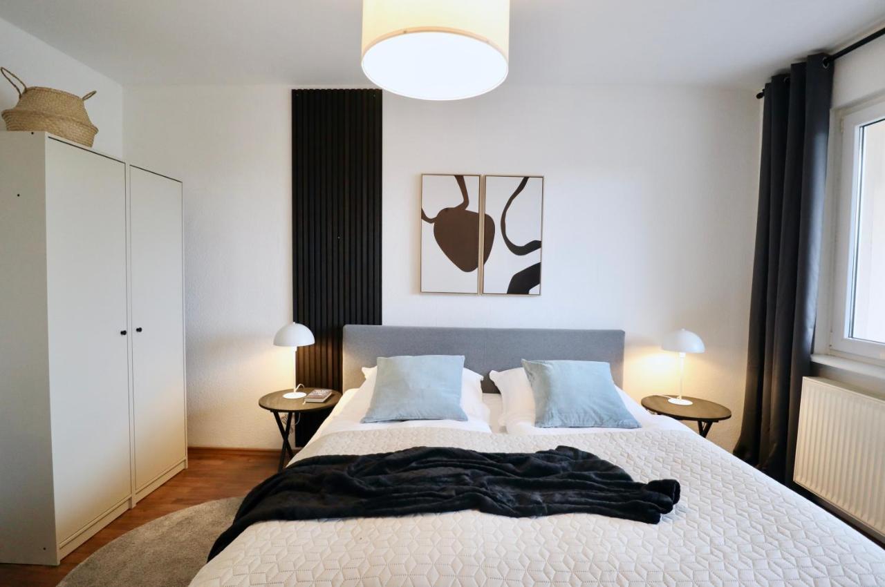 Sabe Apartment: Balcony + Free Parking + Netflix วุปปาทัล ภายนอก รูปภาพ