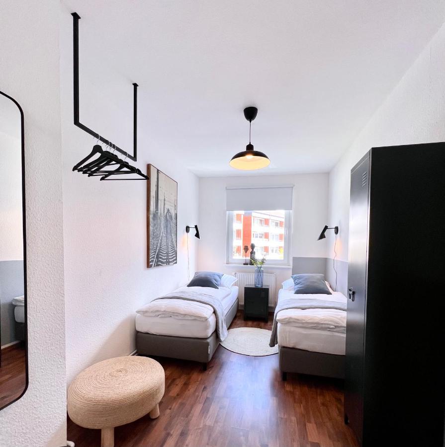Sabe Apartment: Balcony + Free Parking + Netflix วุปปาทัล ภายนอก รูปภาพ